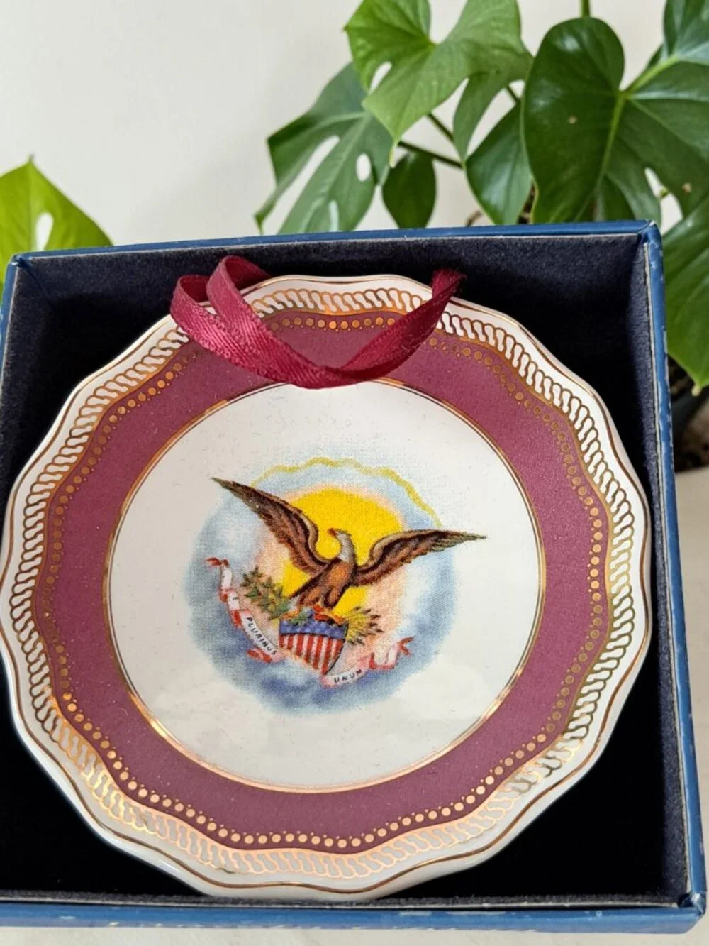 Abraham Lincoln Presidential China Porcelain Christmas Ornament w/Box 2.5